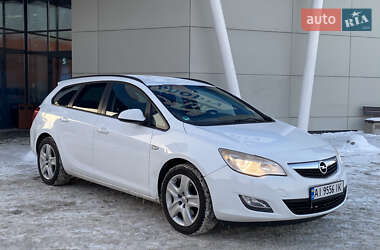 Универсал Opel Astra 2011 в Киеве