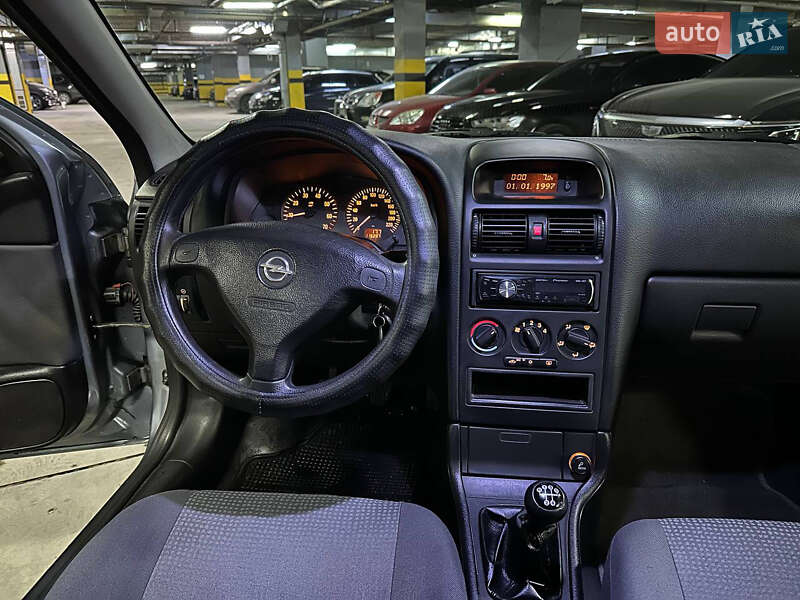 Седан Opel Astra 2006 в Дніпрі фото 19 Седан Opel Astra 2006 в Дніпрі