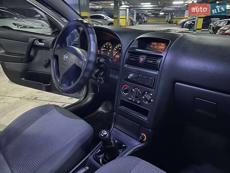 Седан Opel Astra 2006 в Дніпрі фото 20 Седан Opel Astra 2006 в Дніпрі