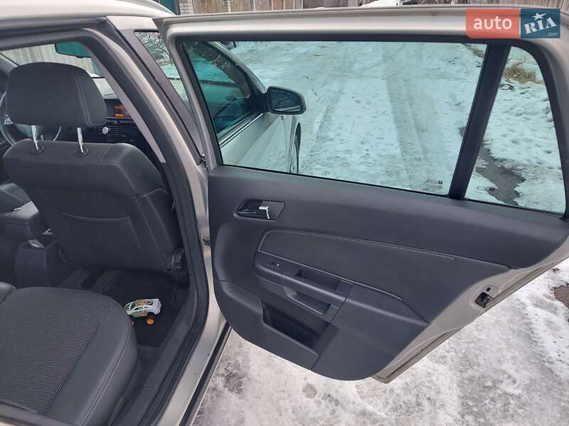 Универсал Opel Astra 2009 в Киеве фото 13 Универсал Opel Astra 2009 в Киеве