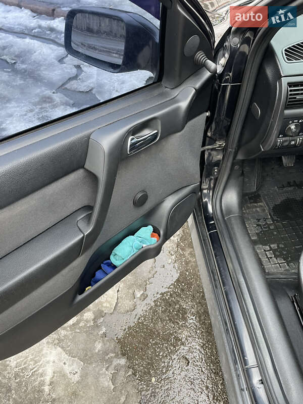 Універсал Opel Astra 2003 в Києві