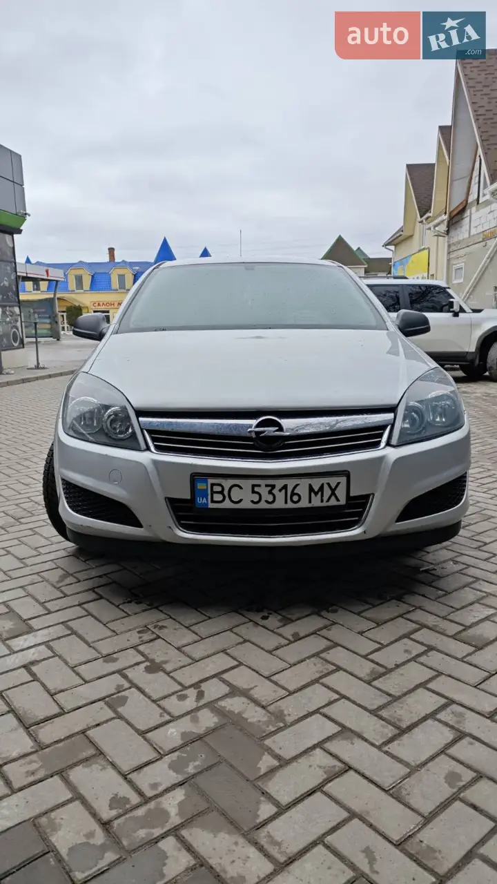 2010 Opel Astra - мініатюра 12