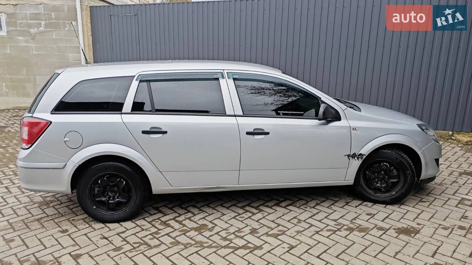 2010 Opel Astra - мініатюра 2