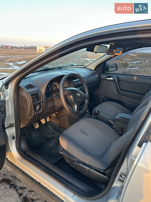 Седан Opel Astra 2008 в Сарнах фото 13 Седан Opel Astra 2008 в Сарнах