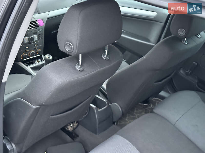 Универсал Opel Astra 2007 в Ивано-Франковске