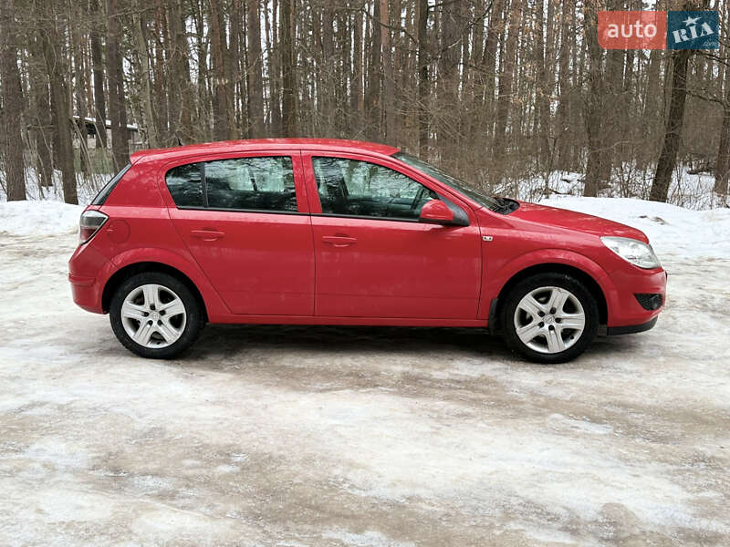Хэтчбек Opel Astra 2009 в Житомире