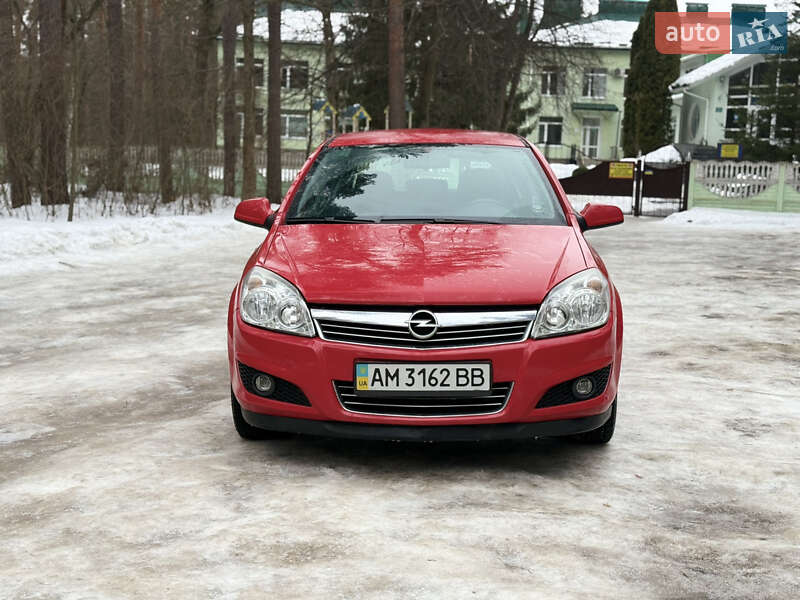 Хэтчбек Opel Astra 2009 в Житомире