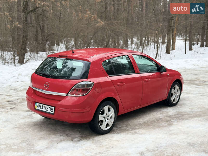 Хэтчбек Opel Astra 2009 в Житомире