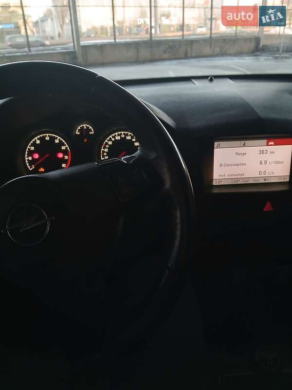 Хэтчбек Opel Astra 2008 в Ровно