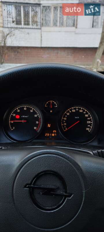 Хэтчбек Opel Astra 2006 в Днепре