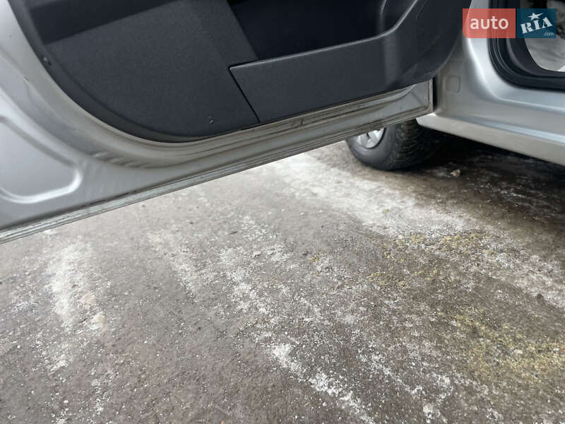 Универсал Opel Astra 2009 в Ровно