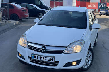 Универсал Opel Astra 2009 в Львове