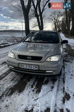 Седан Opel Astra 2008 в Львове