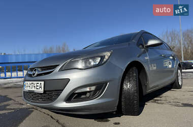 Універсал Opel Astra 2014 в Києві