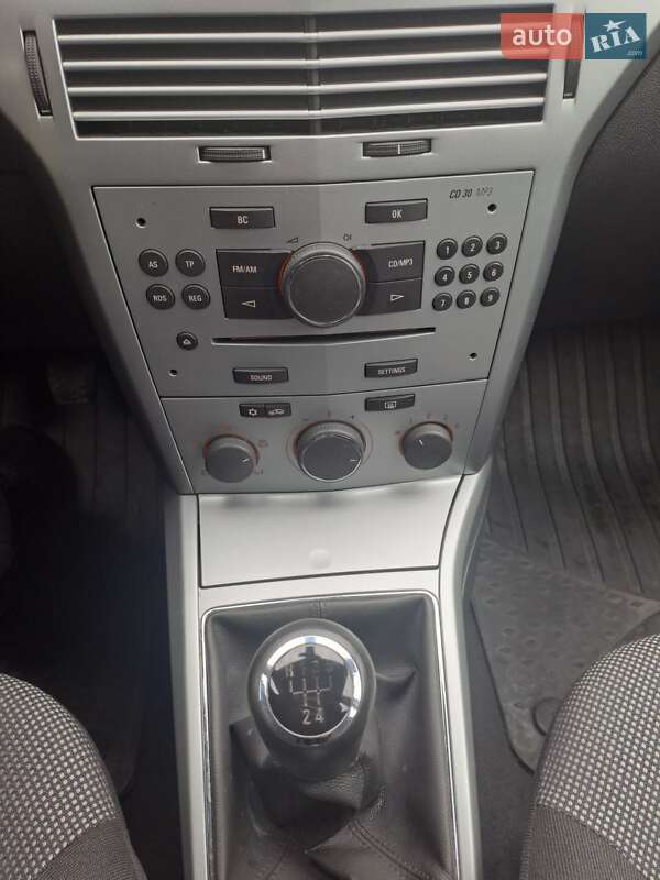 Универсал Opel Astra 2009 в Виннице