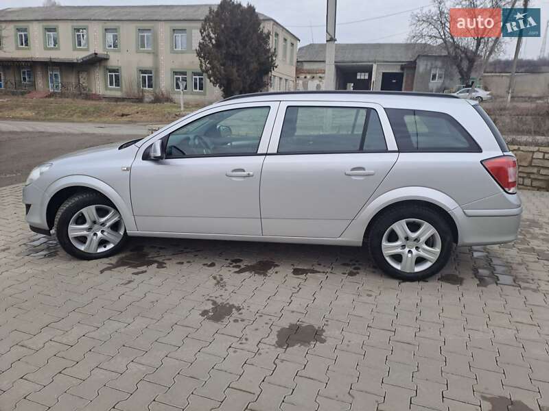 Универсал Opel Astra 2009 в Виннице