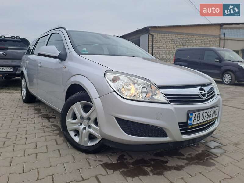 Универсал Opel Astra 2009 в Виннице