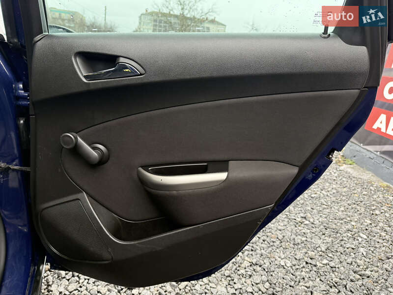 Универсал Opel Astra 2011 в Стрые фото 14 Универсал Opel Astra 2011 в Стрые