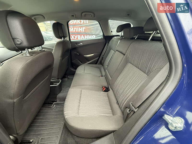 Универсал Opel Astra 2011 в Стрые фото 10 Универсал Opel Astra 2011 в Стрые