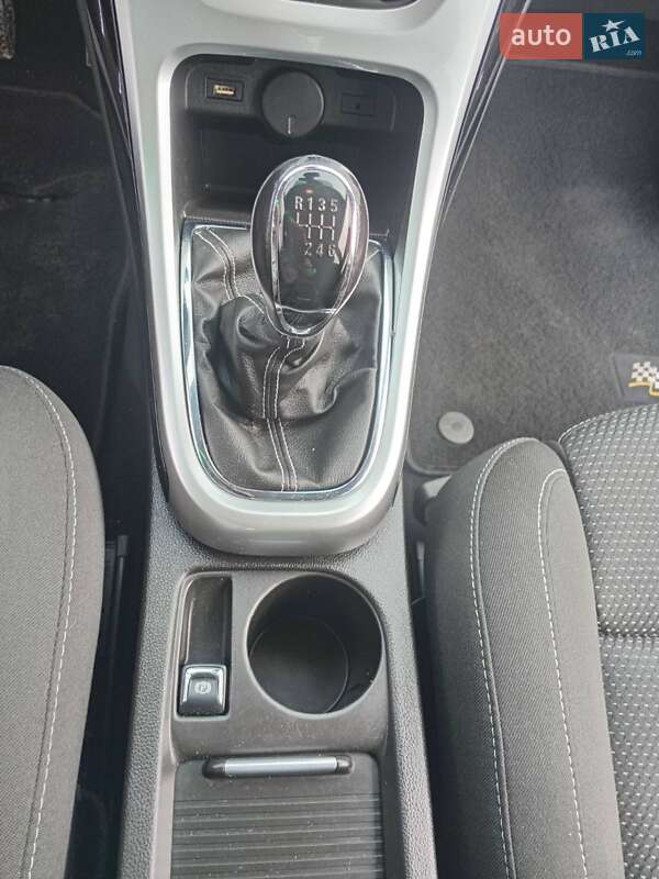 Хэтчбек Opel Astra 2011 в Полтаве