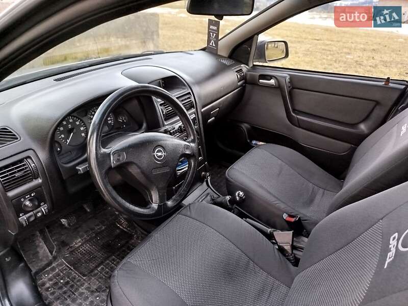 Седан Opel Astra 2007 в Бурині