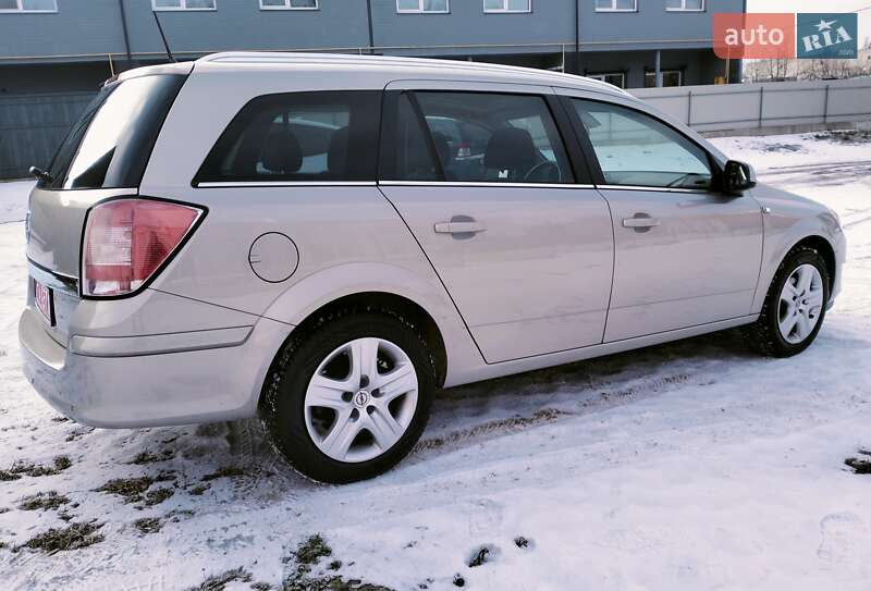 Универсал Opel Astra 2009 в Луцке фото 5 Универсал Opel Astra 2009 в Луцке