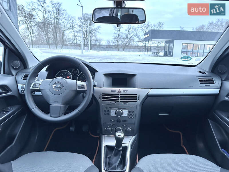 Універсал Opel Astra 2006 в Києві