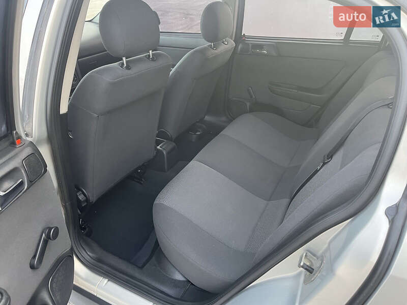 Седан Opel Astra 2008 в Прилуках фото 10 Седан Opel Astra 2008 в Прилуках