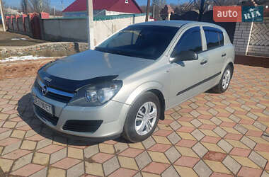 Хэтчбек Opel Astra 2006 в Николаеве