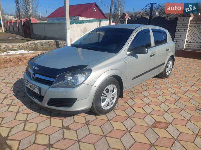 Хетчбек Opel Astra 2006 в Миколаєві