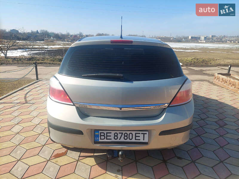 Хетчбек Opel Astra 2006 в Миколаєві