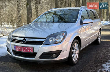 Універсал Opel Astra 2006 в Ківерцях