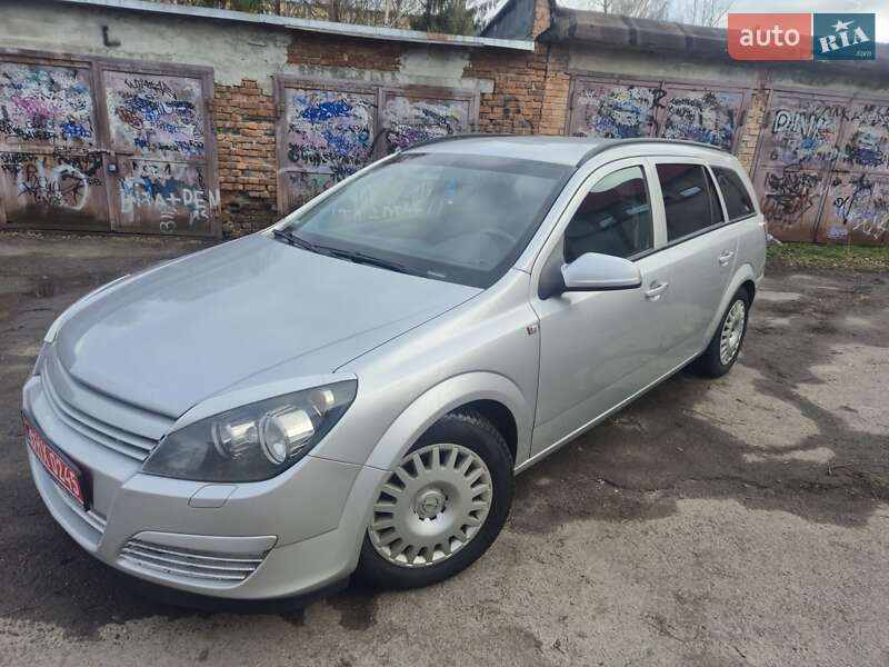 Універсал Opel Astra 2006 в Нововолинську