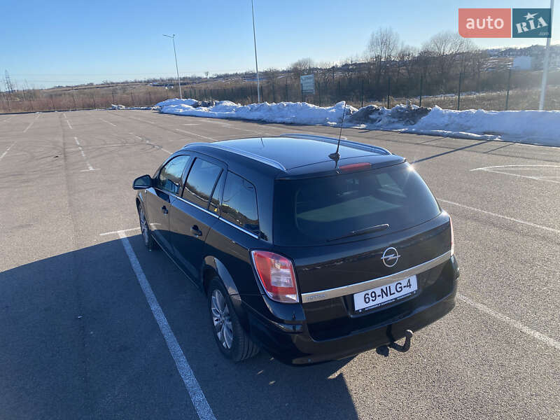 Універсал Opel Astra 2010 в Рівному фото 14 Універсал Opel Astra 2010 в Рівному