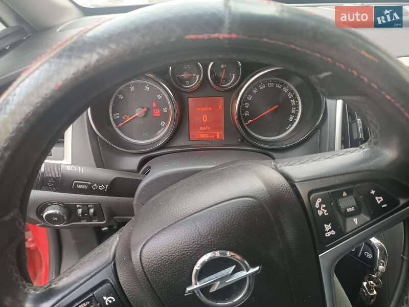 Універсал Opel Astra 2011 в Києві фото 9 Універсал Opel Astra 2011 в Києві