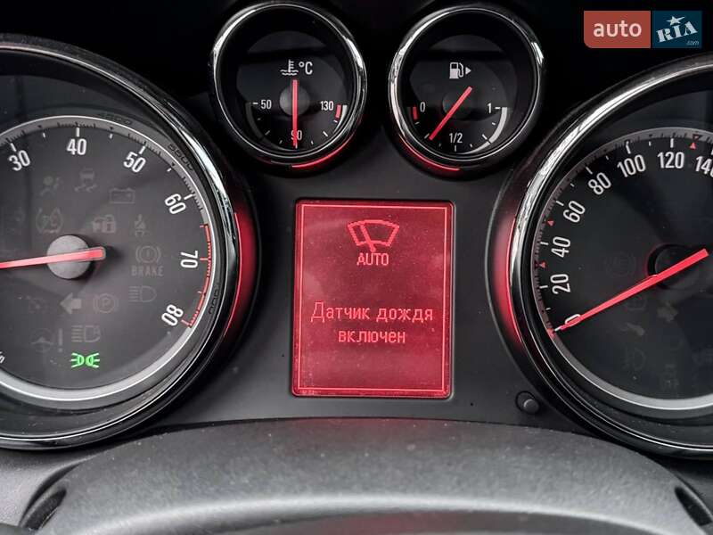 Универсал Opel Astra 2012 в Черкассах