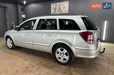Універсал Opel Astra 2008 в Києві