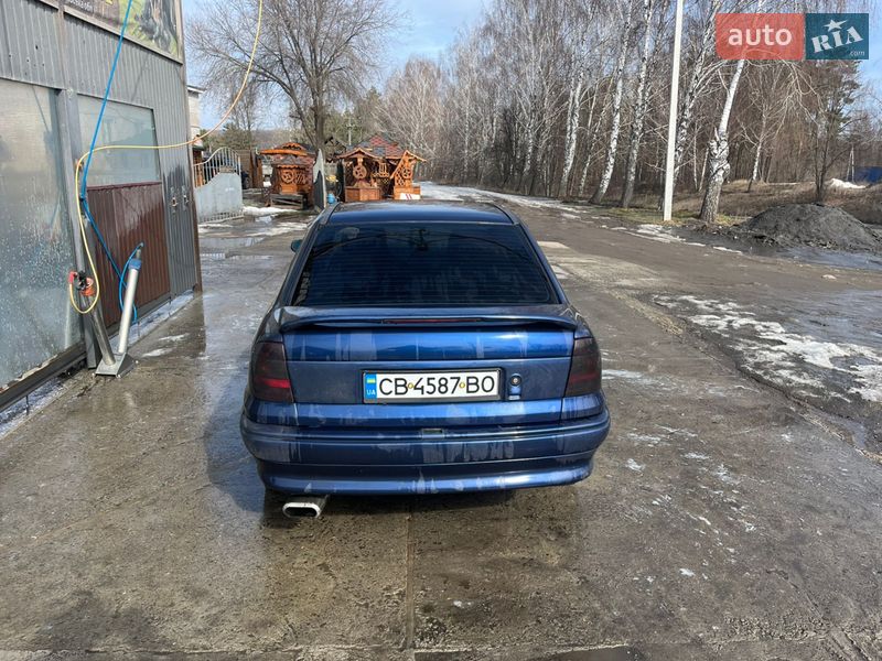 Седан Opel Astra 1996 в Богуславе фото 4 Седан Opel Astra 1996 в Богуславе