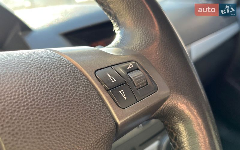 Хэтчбек Opel Astra 2006 в Стрые