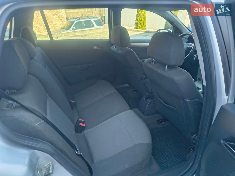Универсал Opel Astra 2007 в Львове