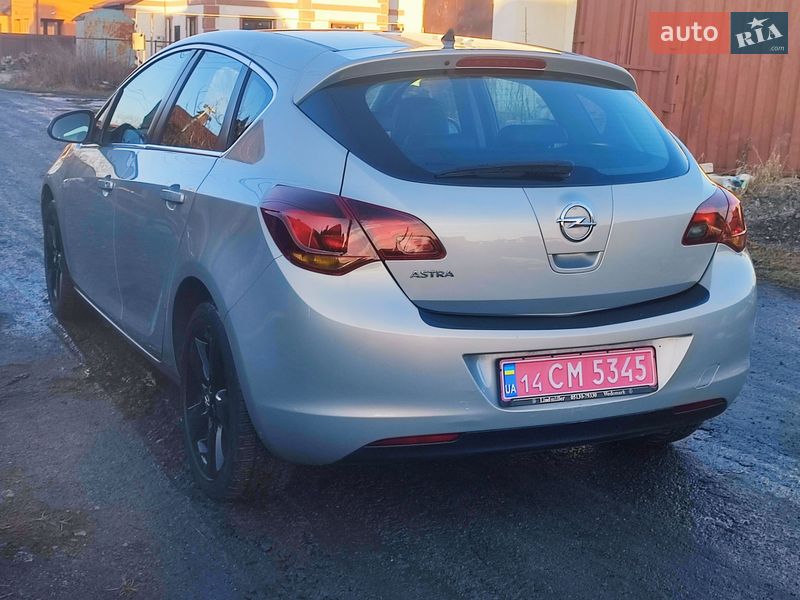 Хэтчбек Opel Astra 2009 в Виннице