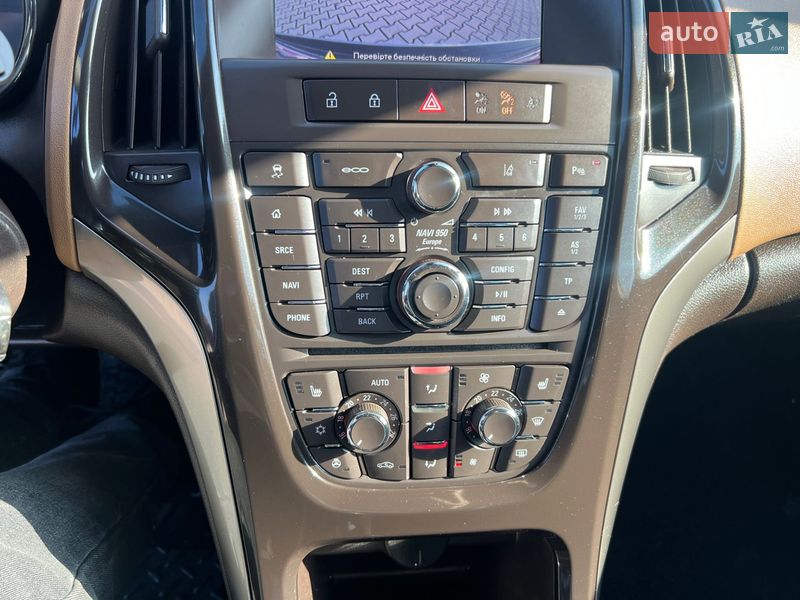 Универсал Opel Astra 2014 в Ивано-Франковске