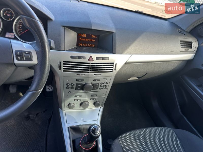 Універсал Opel Astra 2007 в Луцьку