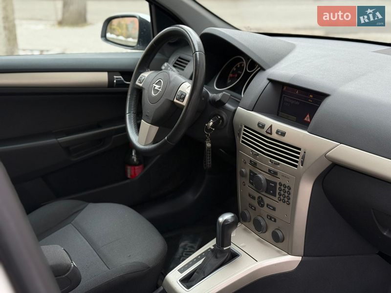 Универсал Opel Astra 2007 в Могилев-Подольске