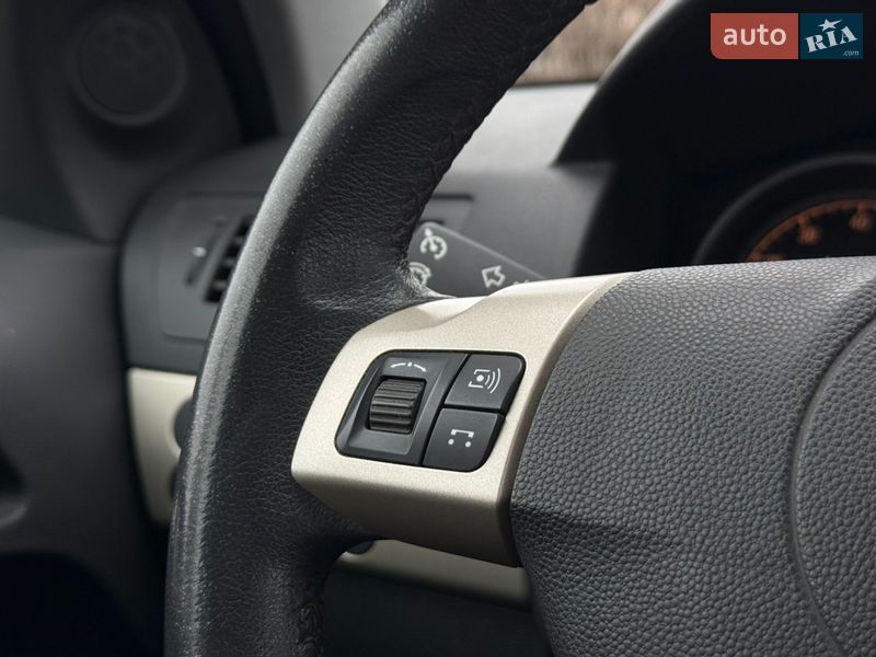 Универсал Opel Astra 2007 в Могилев-Подольске