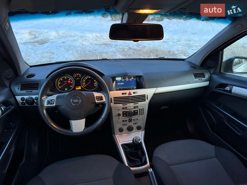 Універсал Opel Astra 2008 в Тернополі