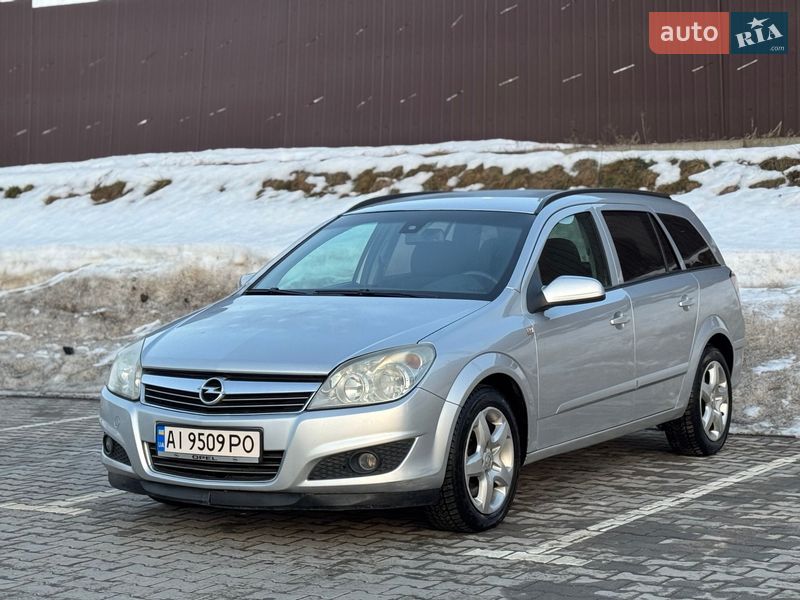 Універсал Opel Astra 2008 в Тернополі