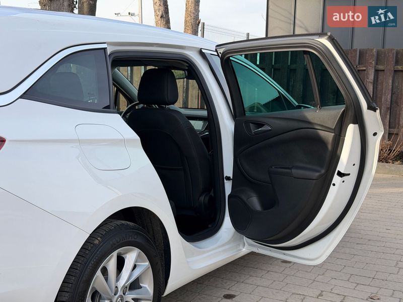 Універсал Opel Astra 2020 в Стрию