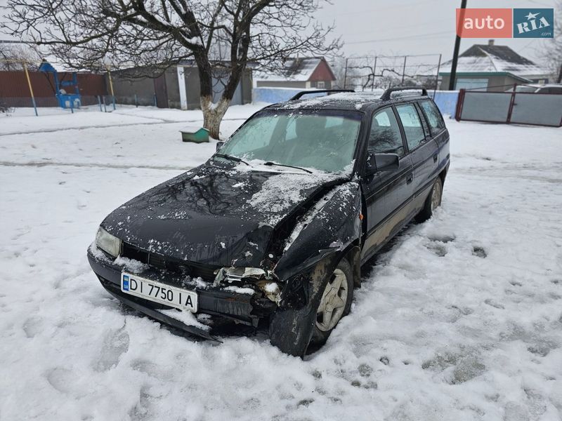 Універсал Opel Astra 1992 в Шаргороді