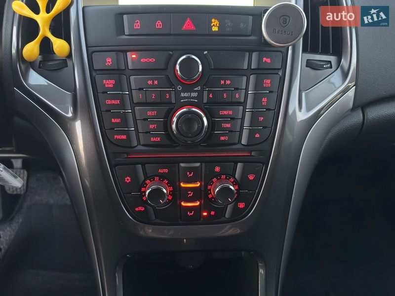 Универсал Opel Astra 2013 в Стрые